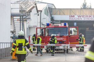 20170923-100338_Feuer-Koepp-OestrichWinkel_sst-min